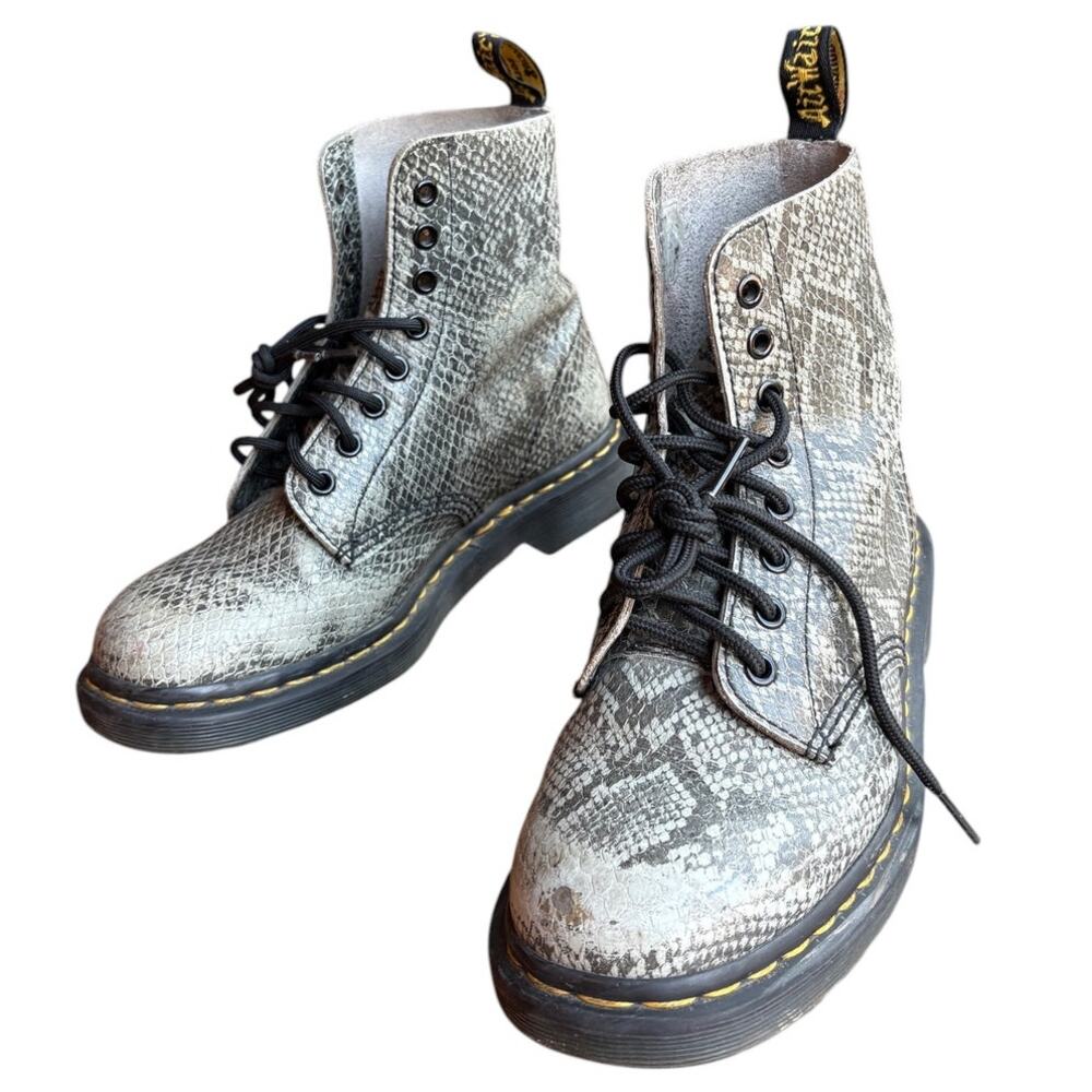 Dr. Martens Womens Python Snake Pale Green Leather Pascal Lace Up Combat Boots 8